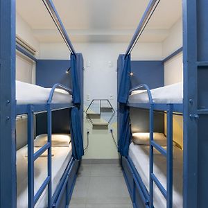 Dormitory Room Mixed