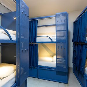 Dormitory Room Mixed